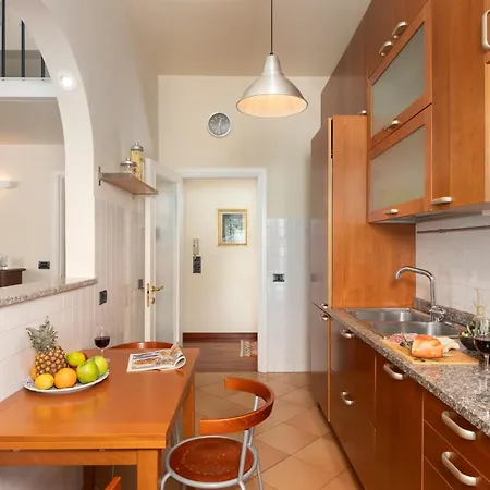 Le Quattro Stagioni Apartment *